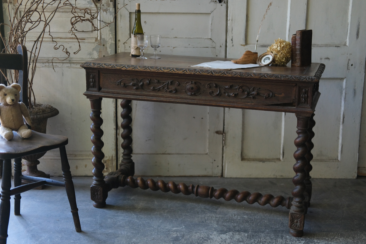 antique & Vintage furniture at's(アッツ)□ / フランス